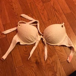 Victoria’s Secret white top size 34D